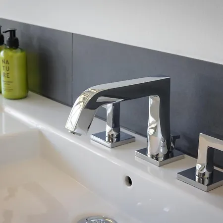 Apartament Lueuevwai I *